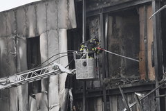 Samolot uderzył w budynek w Mediolanie