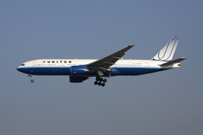 Samolot United Airlines miał przylecieć 31 grudnia o 18.50. Spóźnił się kilka godzin /Zdjęcie ilustracyjne /123RF/PICSEL