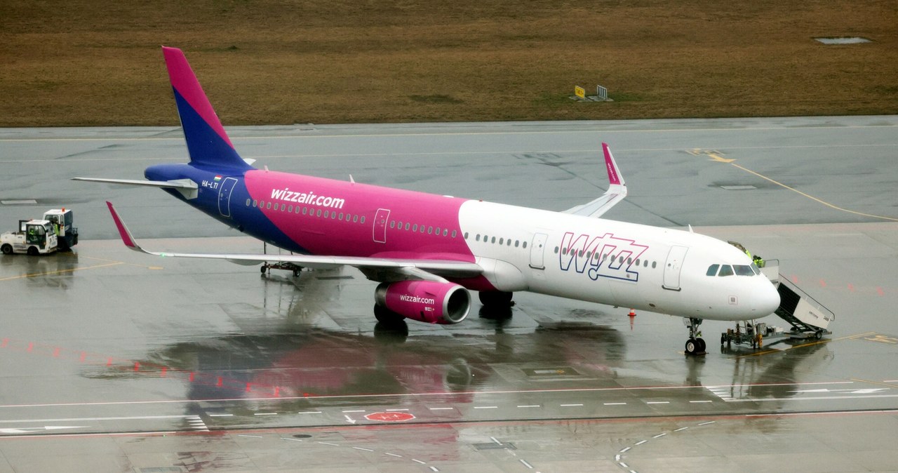 Samolot Wizz Air. /Pawel Wodzynski/East News /East News