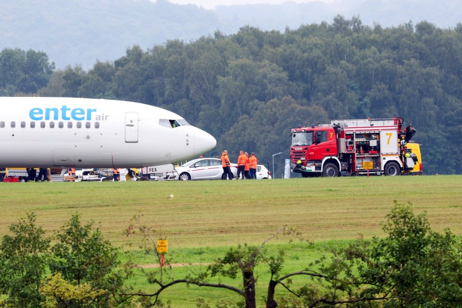 Samolot wypadł z pasa na lotnisku w Balicach /PAP/Art Service /PAP/EPA