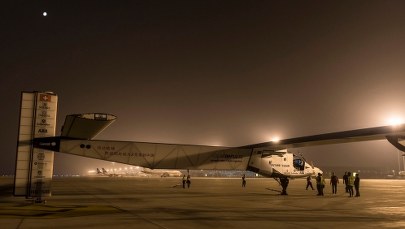 Samolot z napędem słonecznym wystartował w lot nad Pacyfikiem