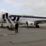 Samolot z Warszawy do Krakowa musiał zawrócić z powodu usterki