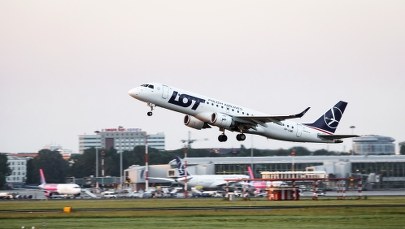Samolot z Warszawy do Krakowa zmuszony do powrotu
