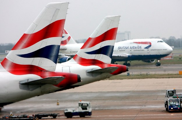 Samoloty British Airways na lotnisku /PAP/EPA/ANDY RAIN /PAP/EPA
