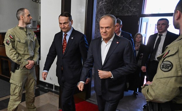 Samoloty polskich Sił Zbrojnych ewakuują Polaków? Wniosek trafił do prezydenta