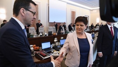 Samorządowcy o "lekkomyślności" Beaty Szydło. Chodzi o podwyżki dla nauczycieli
