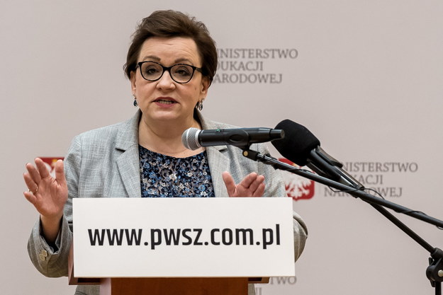 Samorządowcy skarżą się, że reforma Anny Zalewskiej wcale nie była bezkosztowa /Maciej Kulczyński /PAP