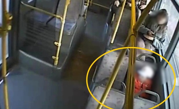 Samotna podróż malucha autobusem MPK. Zareagował kierowca, WIDEO