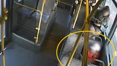 Samotna podróż malucha autobusem MPK. Zareagował kierowca, WIDEO
