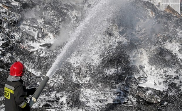 Samozapłon był prawdopodobną przyczyną pożaru składowiska śmieci w Olsztynie