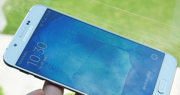 Samsung Galaxy A8 .   Fot. PC Online /materiały prasowe