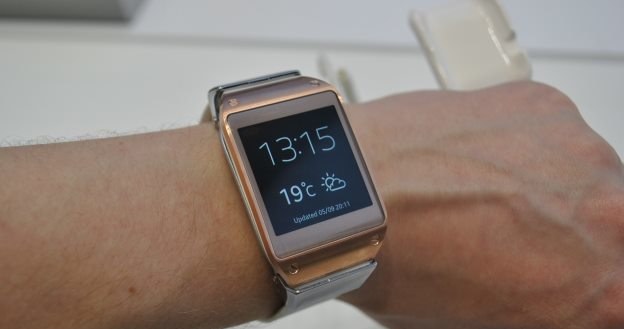 Samsung Galaxy Gear - wywołuje skrajne reakcje. Jak kiedyś iPhone - to chyba dobrze /INTERIA.PL