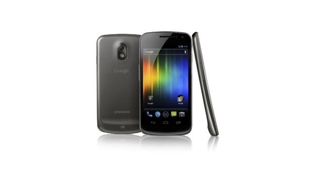 Samsung Galaxy Nexus - pierwszy smartfon z Androidem 4.0 /materiały prasowe