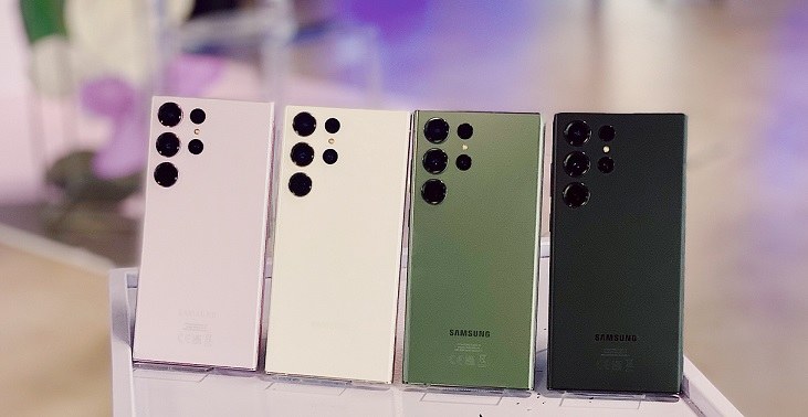 Samsung Galaxy S23 Ultra dostępny jest w czterech wersjach kolorystycznych /INTERIA.PL
