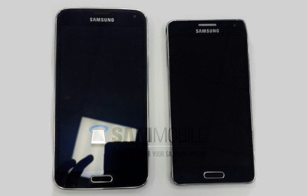 Samsung Galaxy S5 i Galaxy S5 Alpha.  Fot. SamMobile /materiały prasowe