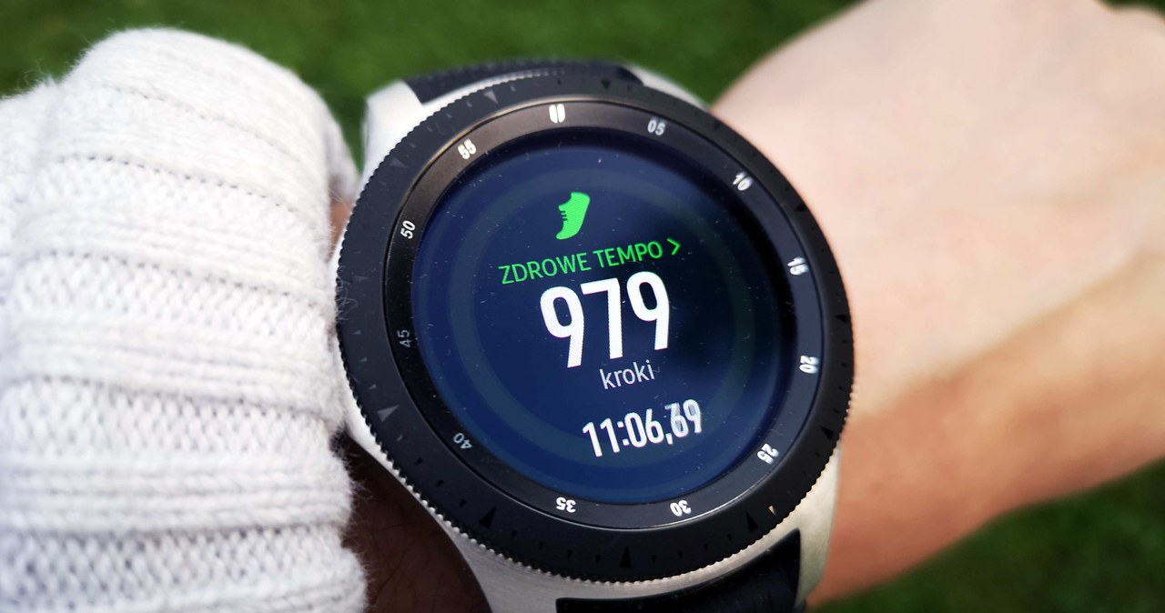 Samsung ​Galaxy Watch i jedna z funkcji pomagająca nam w utrzymaniu zdrowego stylu życia /INTERIA.PL