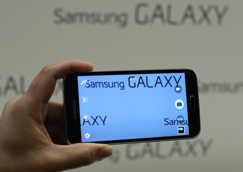 Samsung pracuje nad lepszą wersją swojego flagowego telefonu? /AFP