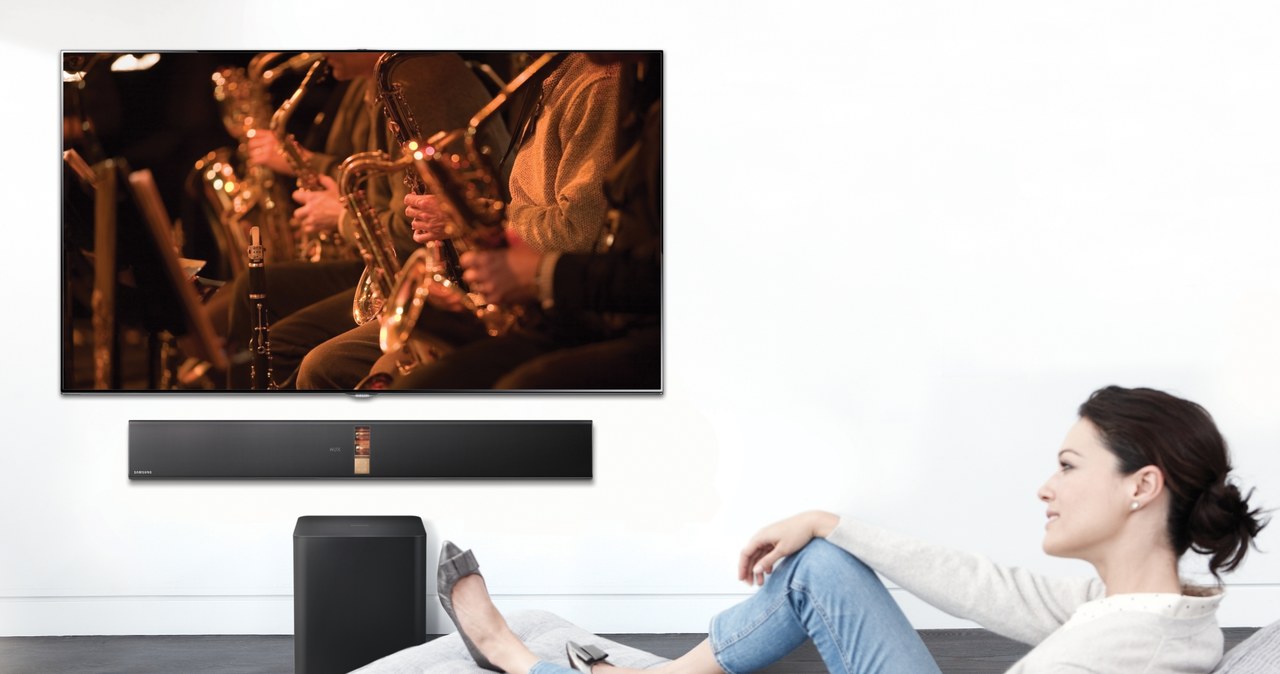Samsung soundbar HW-F750  (obecnie kosztujący około 1800 zł). Czy może zastąpić kino domowe? /materiały prasowe