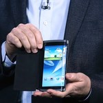 Samsung szykuje smartfona z wyświetlaczem nawiniętym na jego boki