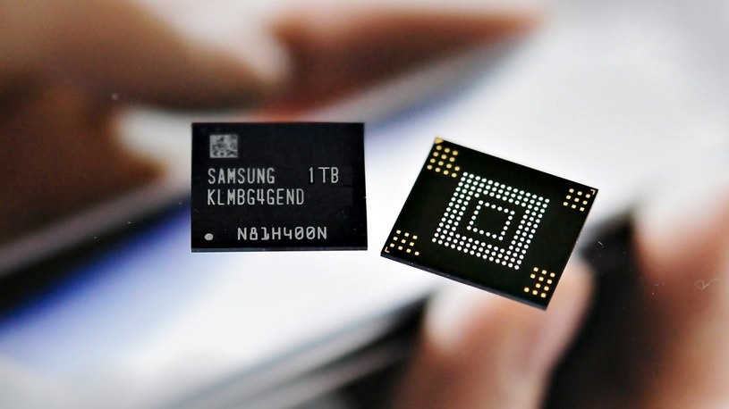 Samsung ujawnia 1 TB superszybkie kości pamięci dla urządzeń mobilnych /Geekweek