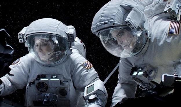 Sandra Bullock i George Clooney w filmie "Grawitacja" /materiały prasowe
