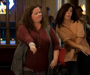 Sandra Bullock i Melissa McCarthy w filmie "Gorący towar"