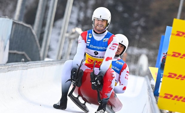 Saneczkarska dwójka trenuje na olimpijskim torze