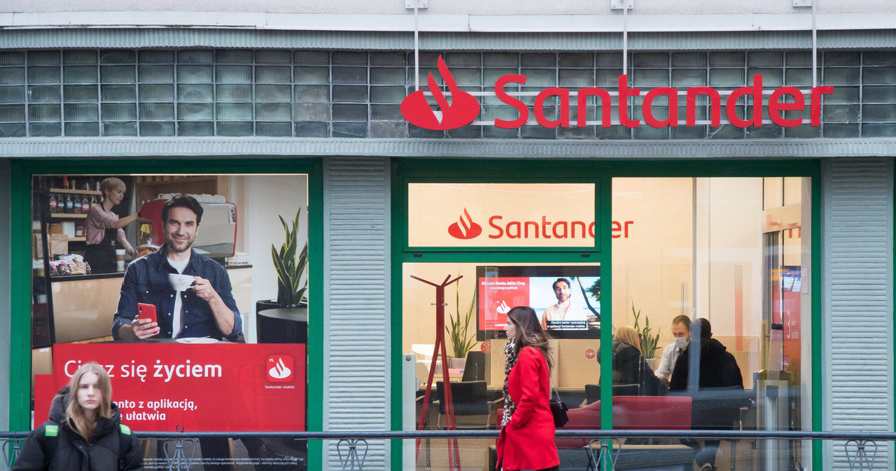 Santander BP odnotował bardzo dobre wyniki za III kwartał. Jednak najbliższa przyszłość dla sektora sugeruje, że banki czekają chude lata /Wojciech Stróżyk /East News