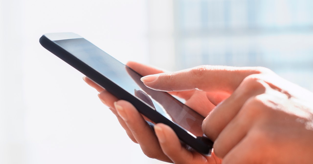 Santander ostrzega, klienci namierzani. Dostają niepokojące SMS-y /123RF/PICSEL