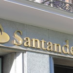Santander oszczędza na rzecz walki z COVID-19  