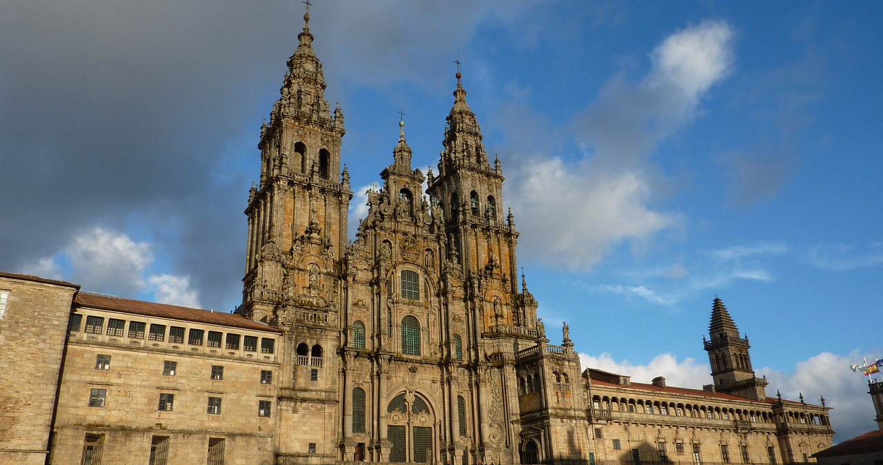 Santiago de Compostela od dawna jest miejscem, które przyciąga pielgrzymów z całego świata /domena publiczna
