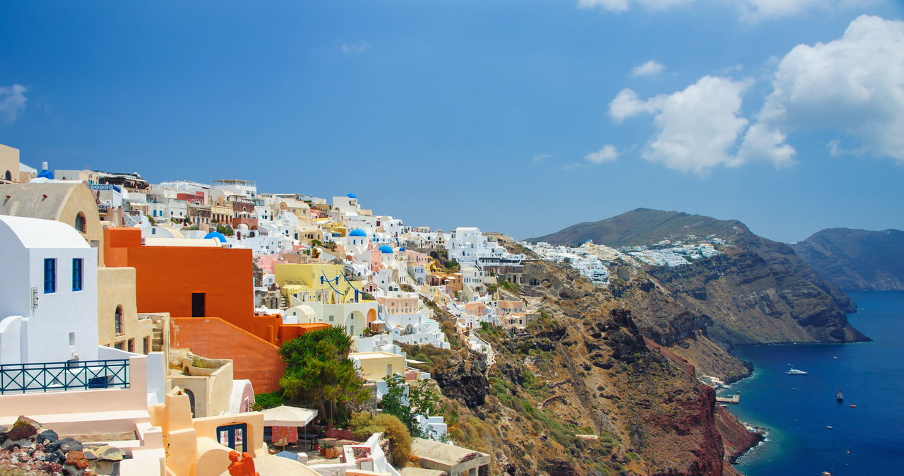 Santorini /123RF/PICSEL