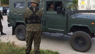 Saperzy w Wałbrzychu. Sprawdzają teren, gdzie ma być "złoty pociąg"