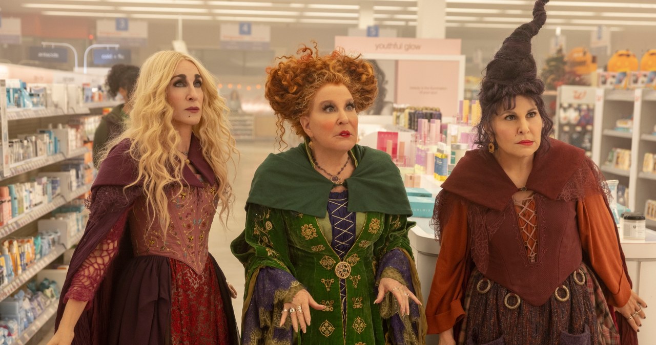 Sarah Jessica Parker, Bette Midler i Kathy Najimy w "Hokus Pokus 2" /materiały prasowe