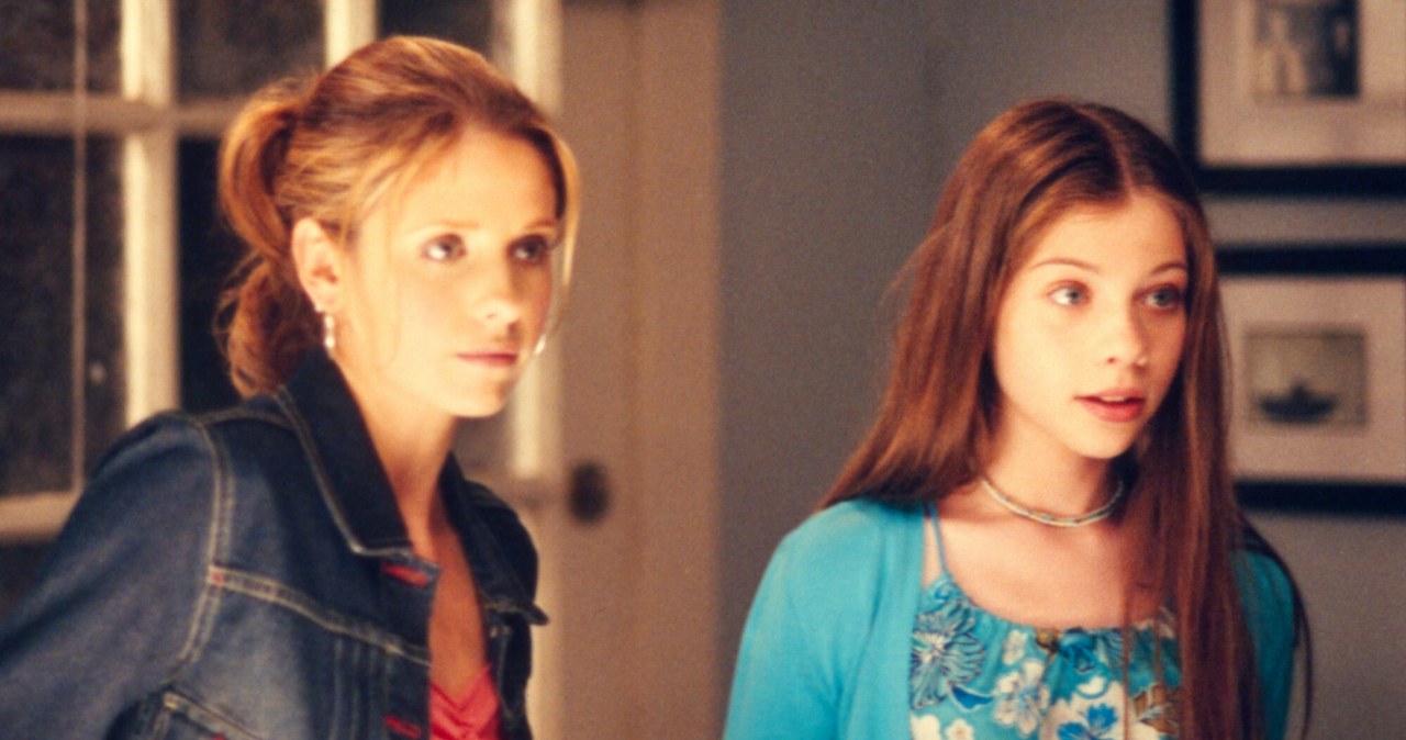 Sarah Michelle Gellar i Michelle Trachtenberg w serialu "Buffy: Postrach wampirów" /20thCentFox/Courtesy Everett Collection/Everett Collection/East /East News