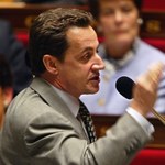 Sarkozy apeluje o wzmocnienie USD