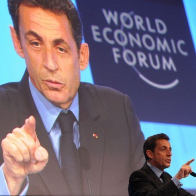 Sarkozy: Banki trzeba odwieść od przesadnych spekulacji bądź wątpliwych interesów finansowych /AFP
