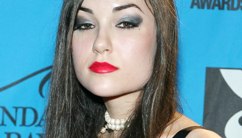 Sasha Grey zbanowana na TikToku za poparcie LGBT? - Esporter.pl