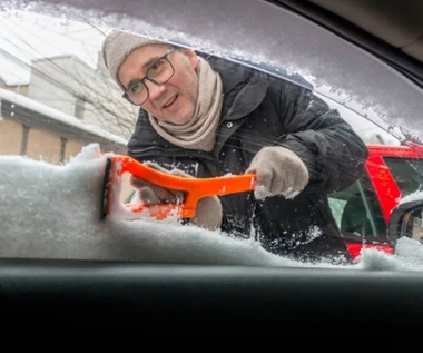 Sąsiad naciera szyby w samochodzie cebulą. Teraz rozumiem dlaczego