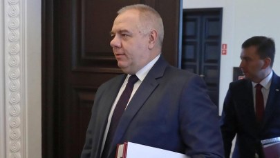 Sasin: Analizujemy kwestię niedziel wolnych od handlu