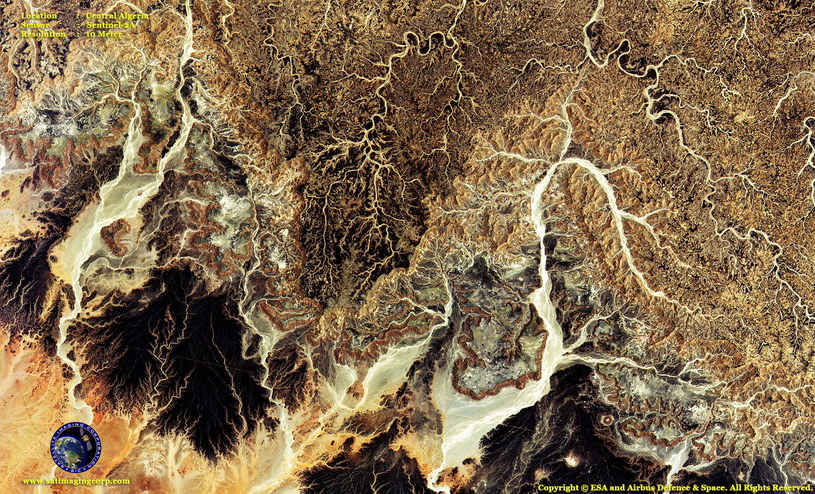 Satelitarne zdjęcie algierskiej Sahary. Fot. ESA /materiały prasowe