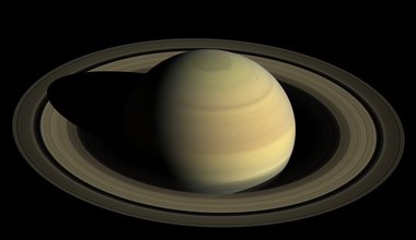 Saturn ma wieloletnie burze. W porównaniu do ziemskich są ogromne