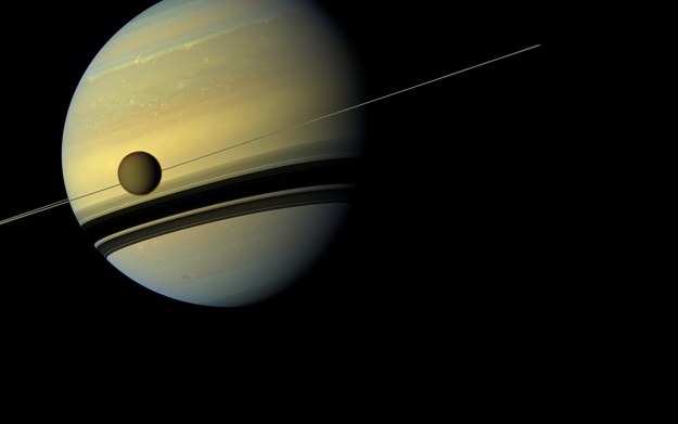 Saturn podobny do naszej planety? /NASA