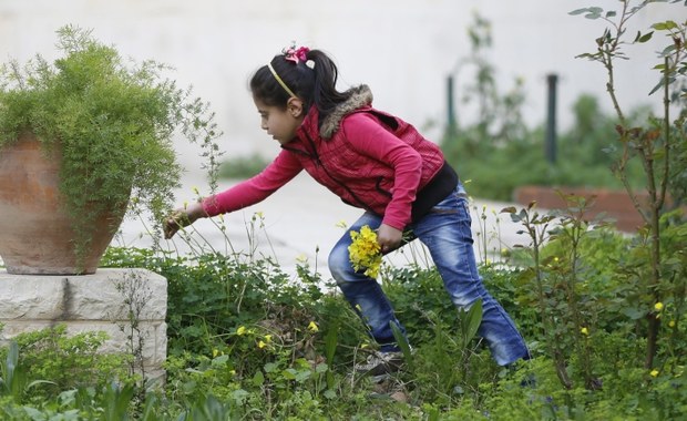 Save the Children: 250 tysięcy dzieci na oblężonych terenach w Syrii głoduje