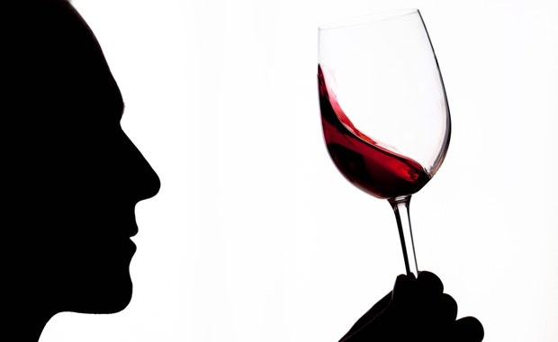Savoir-vivre: Otwieranie i degustowanie wina