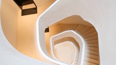 Savoir-vivre: (Ruchome) schody