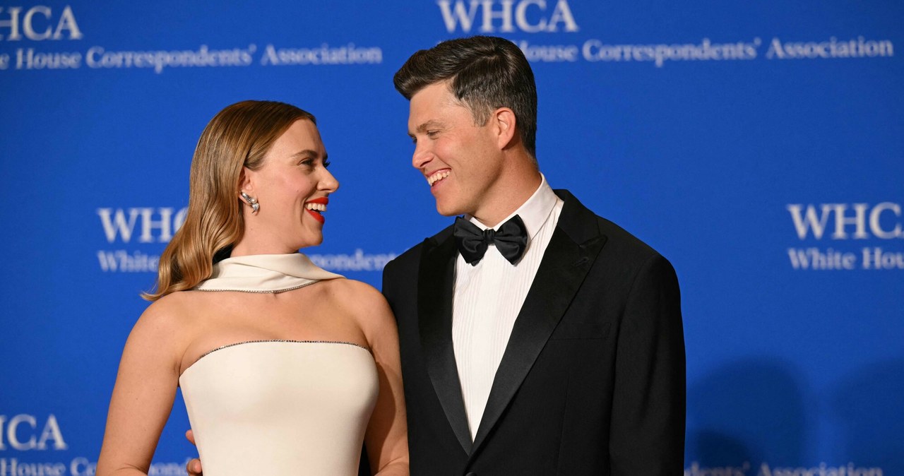 Scarlett Johansson i Colin Jost /DREW ANGERER/AFP /East News