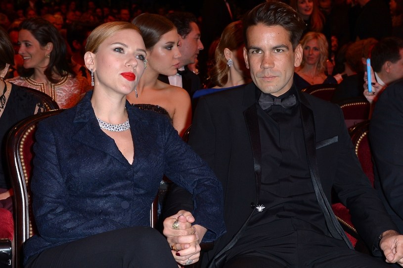 Scarlett Johansson i Romain Dauriac /Dominique Charriau /Getty Images