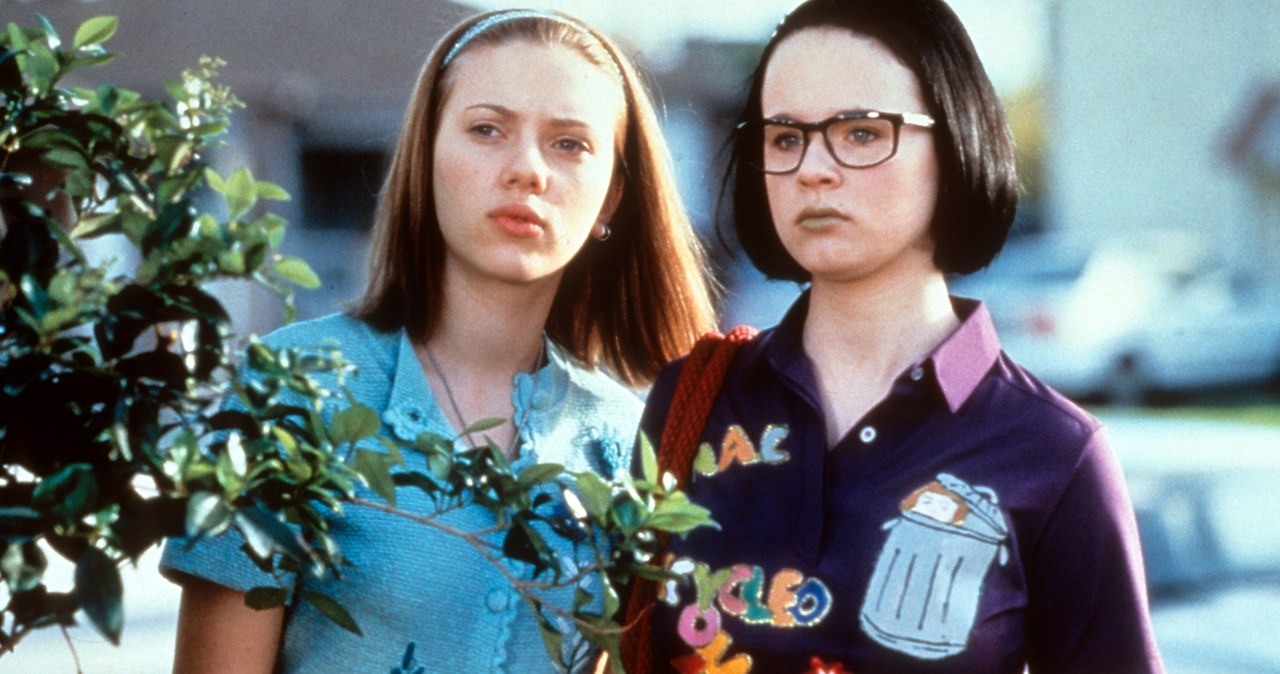 Scarlett Johansson i Thora Birch w filmie "Ghost World" /UNITED ARTISTS  /Getty Images