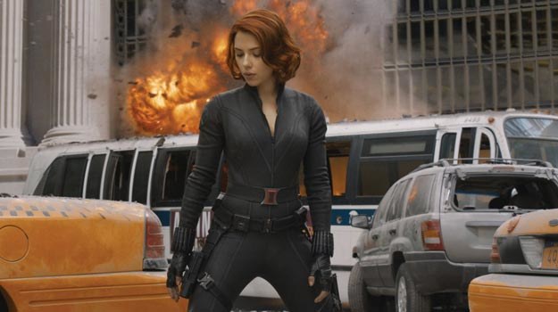 Scarlett Johansson jako Czarna Wdowa w filmie "Avengers" /materiały dystrybutora